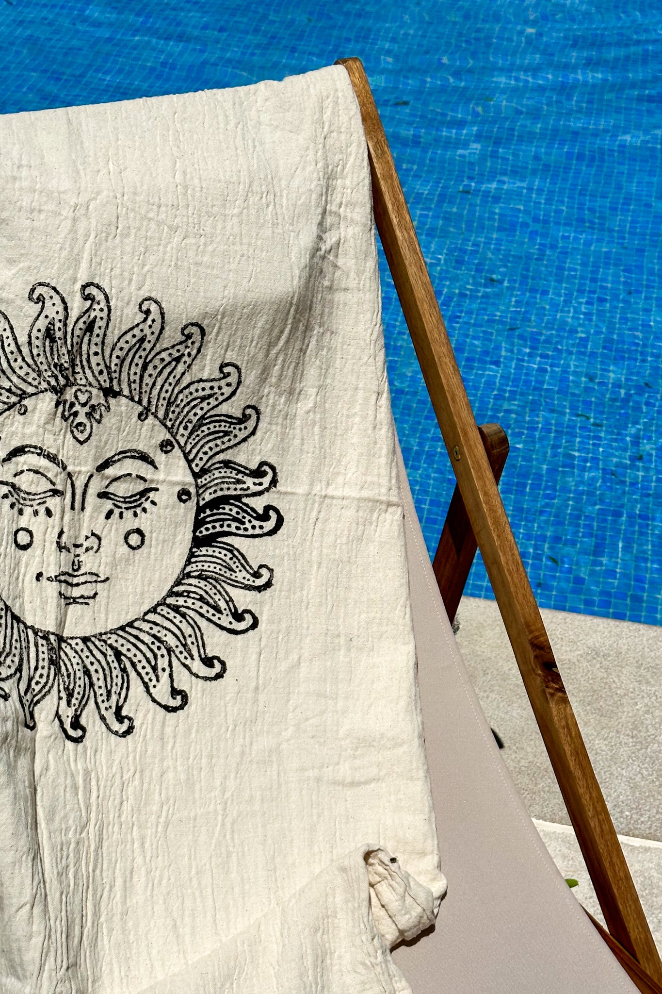 Beach Towel, Pestamal, Red Palm Tree