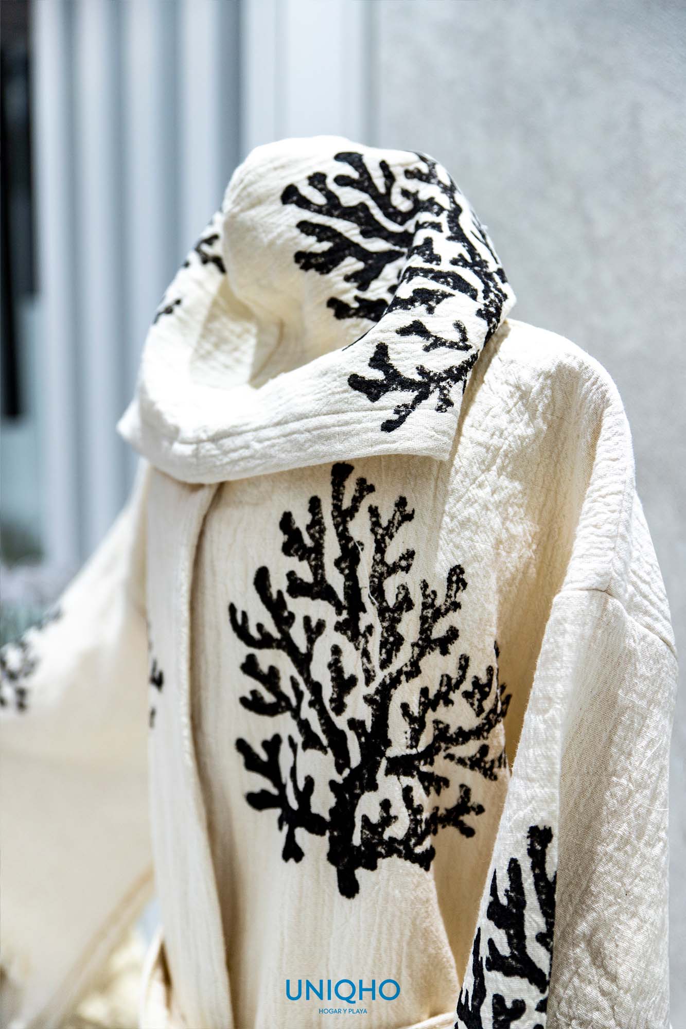 Kimono, Bathrobe, Woodblock Print, Coral, Black