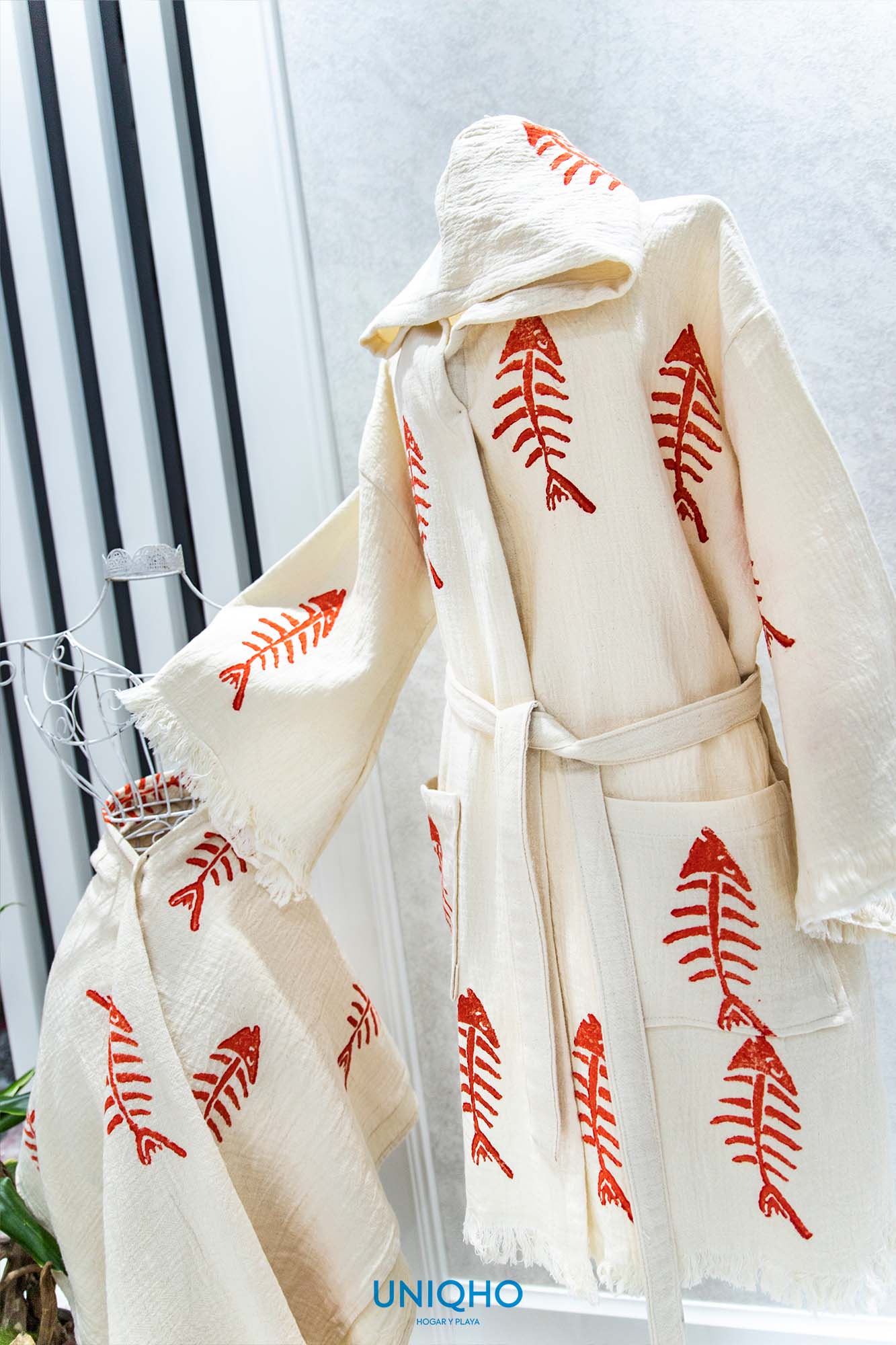 Kimono, Bathrobe, Woodblock Print, Aquatic, Red